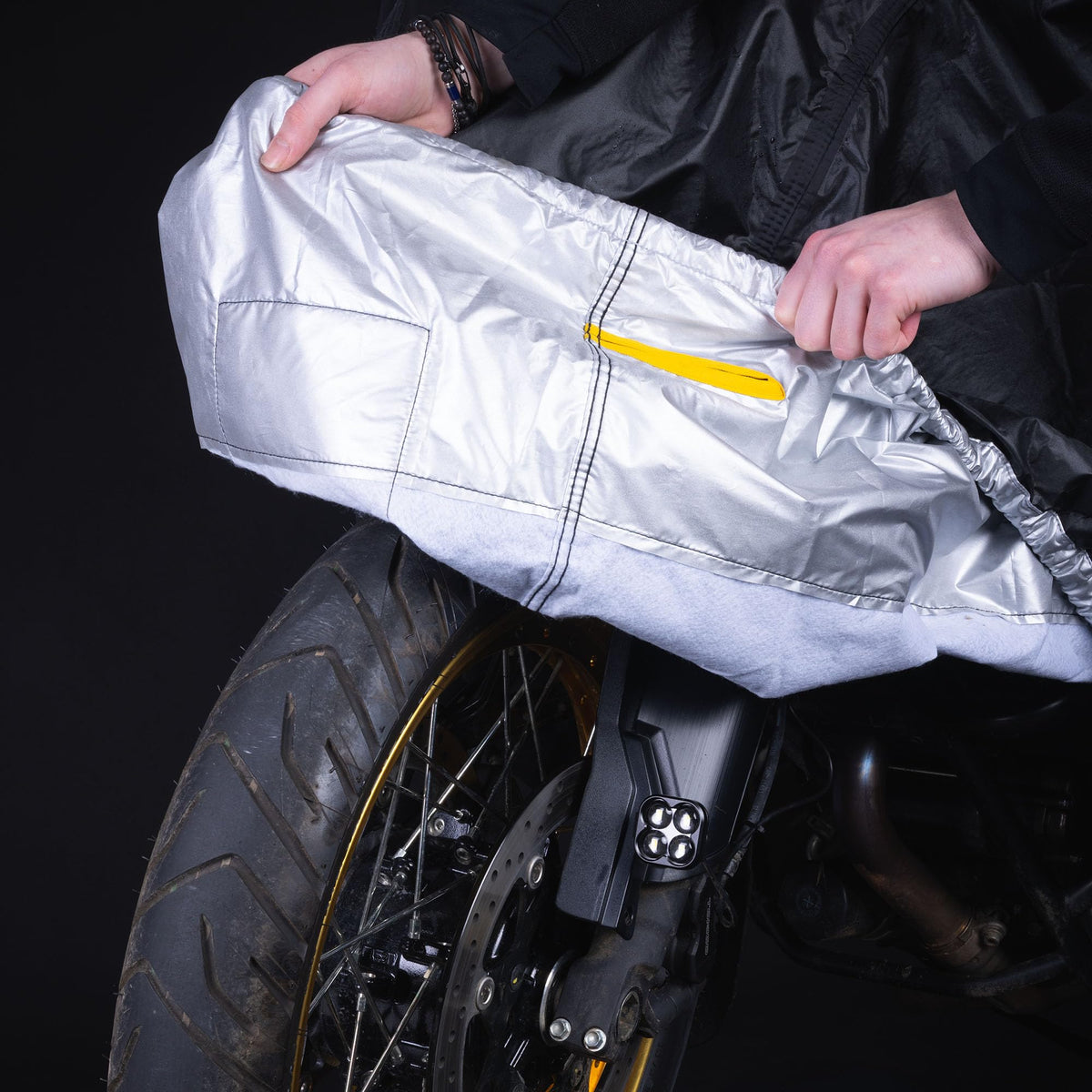 Waterproof Motorcycle Top Box Cover – Medium, Black